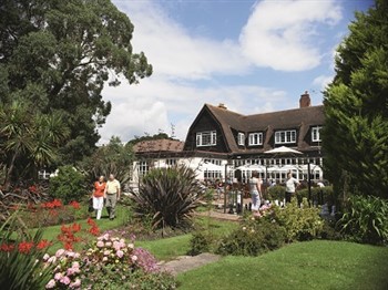 coach holidays to warners hayling island